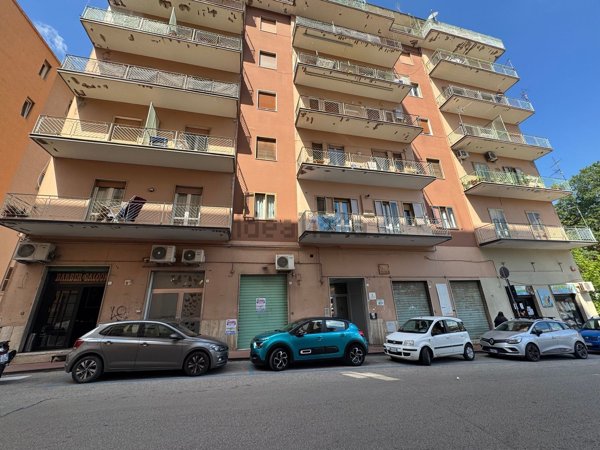 locale commerciale in vendita ad Avellino in zona Centro Città