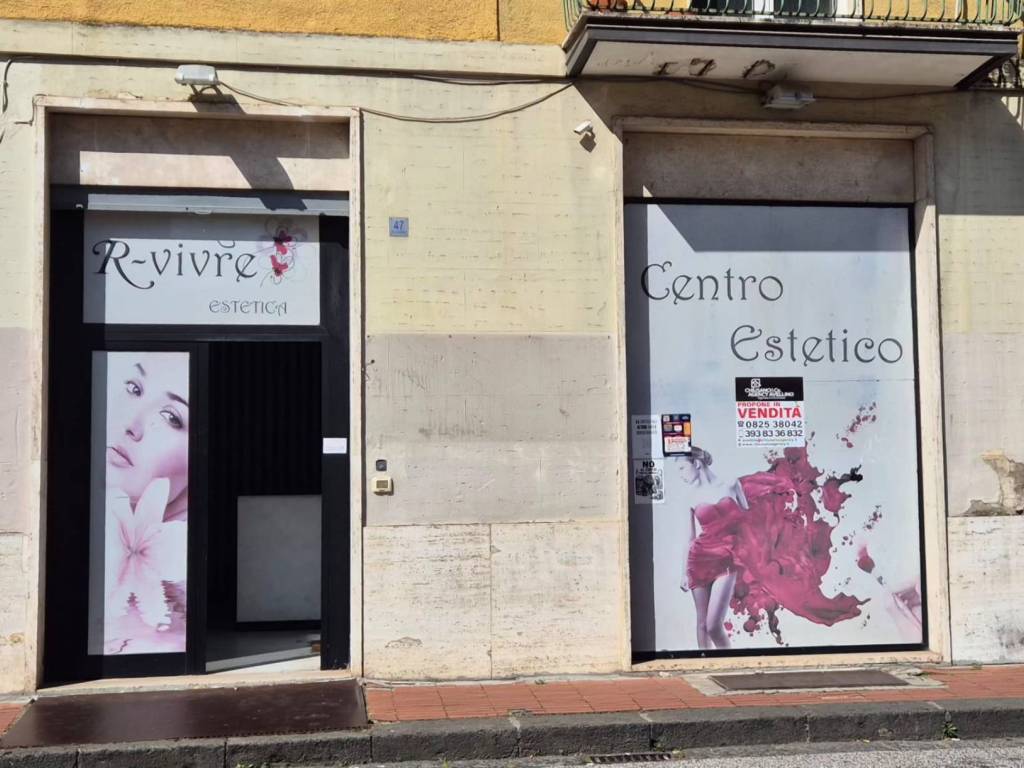 negozio in vendita ad Avellino