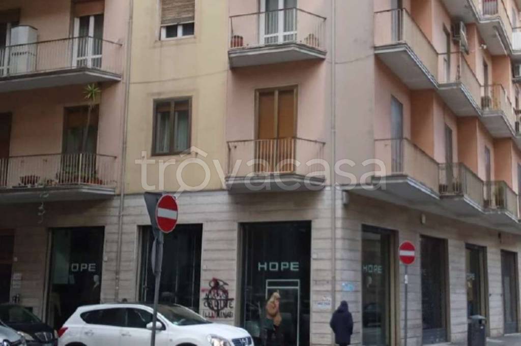 negozio in vendita ad Avellino