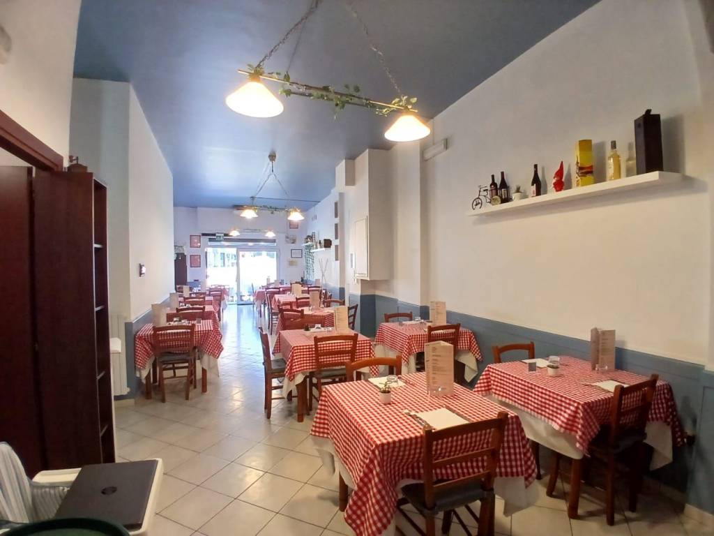 negozio in vendita ad Avellino