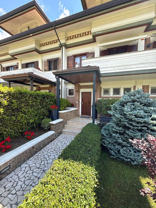 casa indipendente in vendita ad Avellino