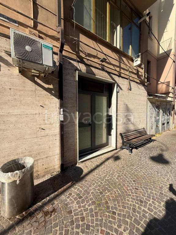 negozio in vendita ad Avellino