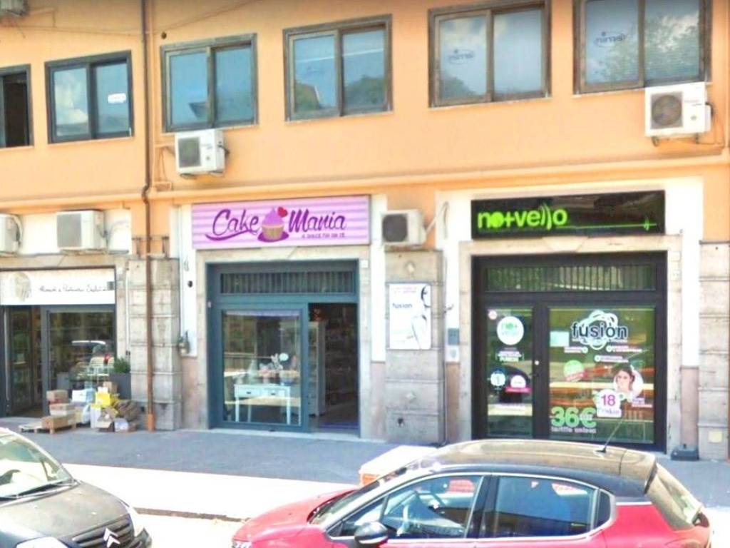 negozio in vendita ad Avellino
