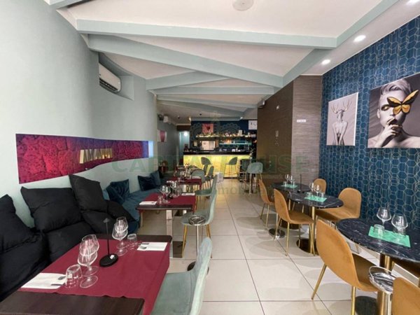 negozio in vendita ad Avellino in zona Centro Città