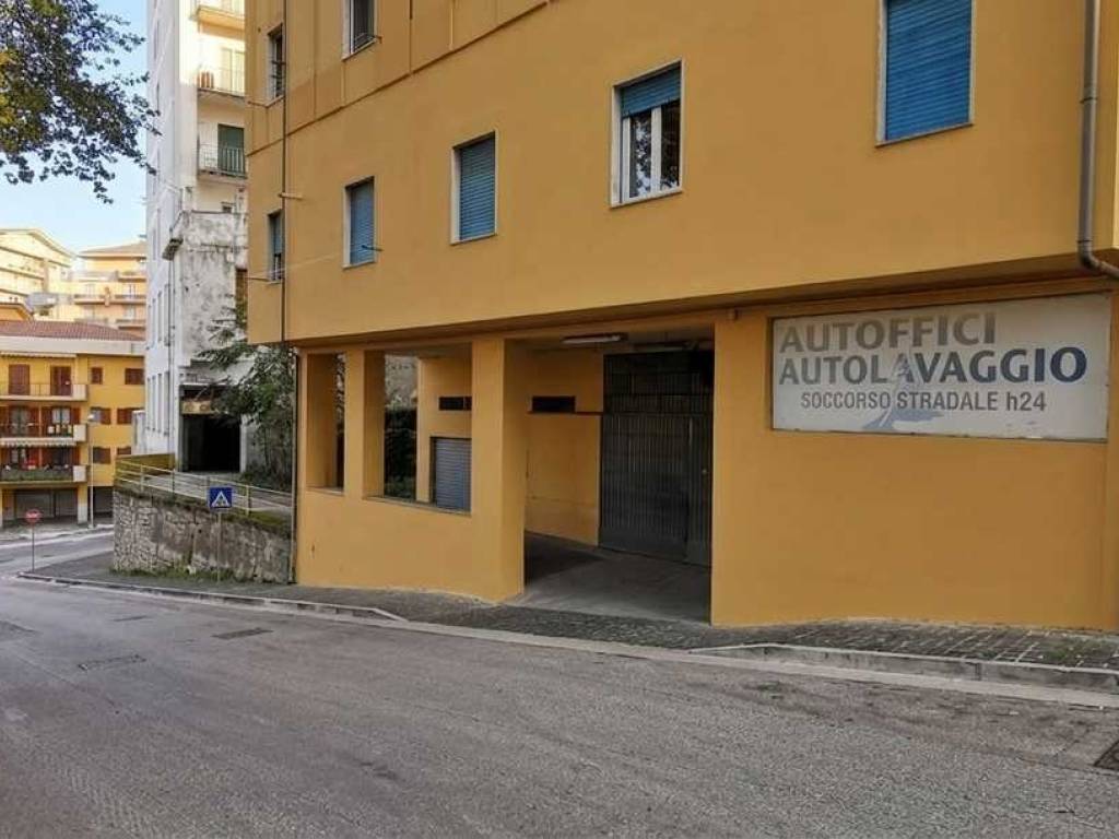 ufficio in vendita ad Avellino in zona Rione Mazzini