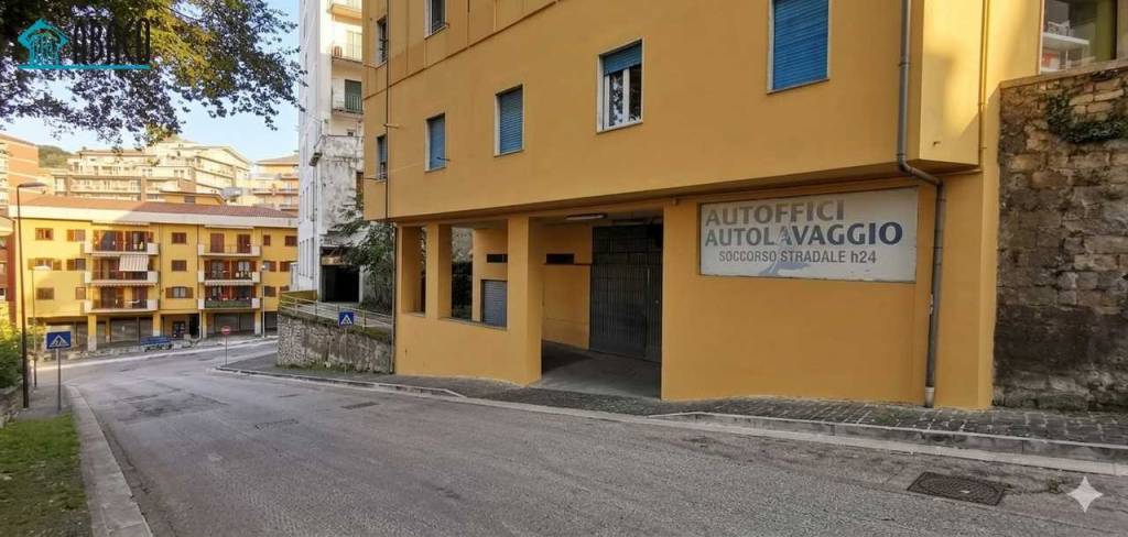 ufficio in vendita ad Avellino in zona Rione Mazzini