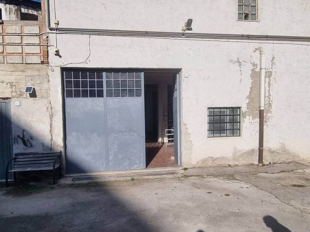 locale commerciale in vendita ad Avellino in zona Centro Città