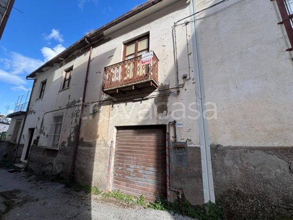casa indipendente in vendita ad Avellino