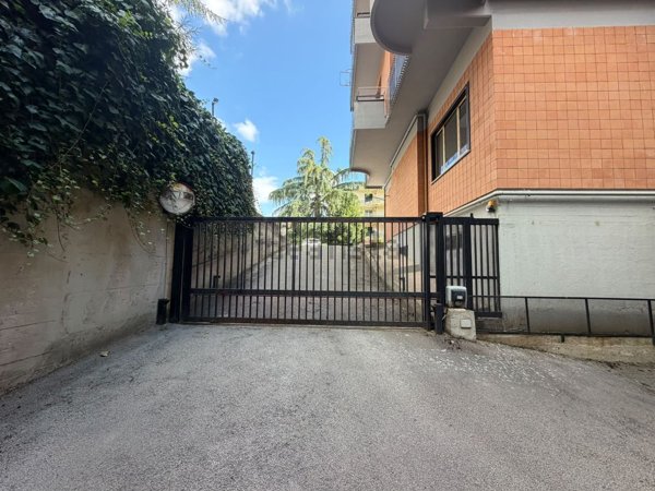 ufficio in vendita ad Avellino in zona Centro Città