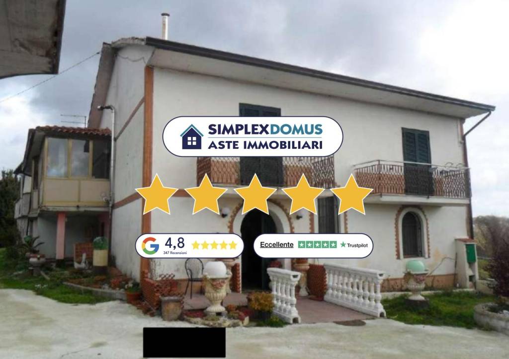 casa indipendente in vendita ad Avellino in zona Rione Mazzini