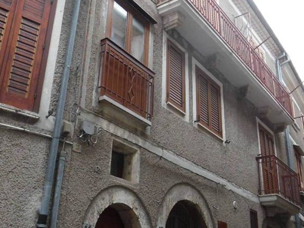 casa indipendente in vendita a Bagnoli Irpino