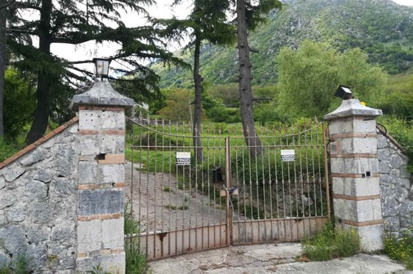 casa indipendente in vendita a Bagnoli Irpino