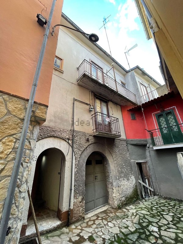 casa indipendente in vendita a Bagnoli Irpino