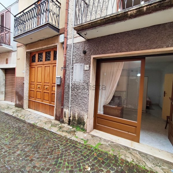 casa indipendente in vendita a Bagnoli Irpino