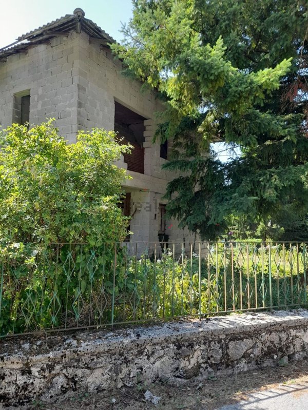 pentavano in vendita a Bagnoli Irpino