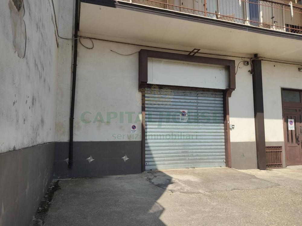 locale commerciale in vendita a Baiano