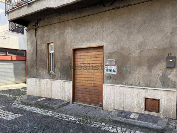 locale commerciale in vendita a Baiano