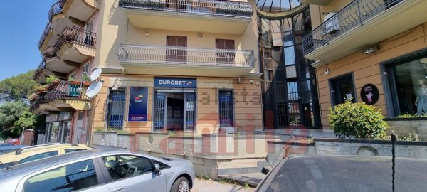 locale commerciale in vendita a Baiano