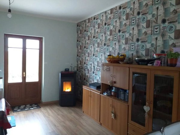 casa indipendente in vendita a Bisaccia