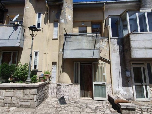 casa indipendente in vendita a Bisaccia