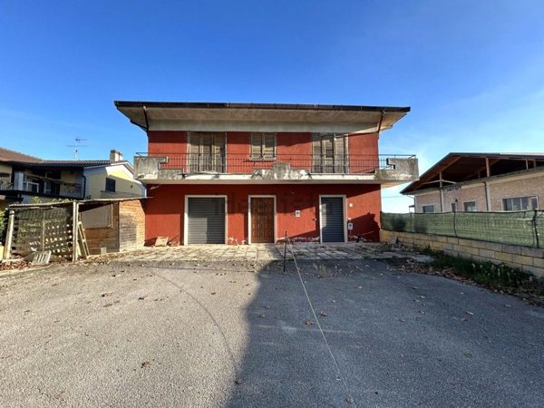 casa indipendente in vendita a Bonito