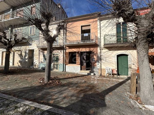 casa indipendente in vendita a Bonito