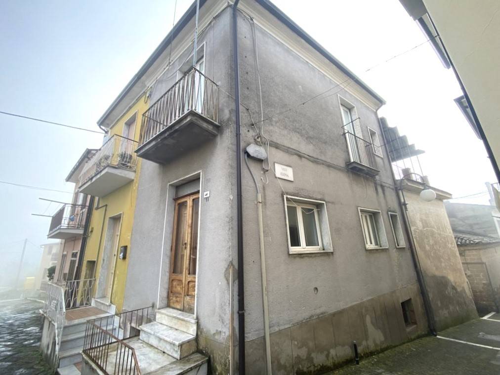 casa indipendente in vendita a Bonito