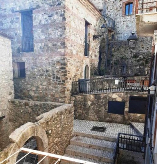 appartamento in vendita a Calabritto in zona Quaglietta