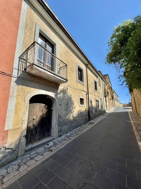 casa indipendente in vendita a Candida