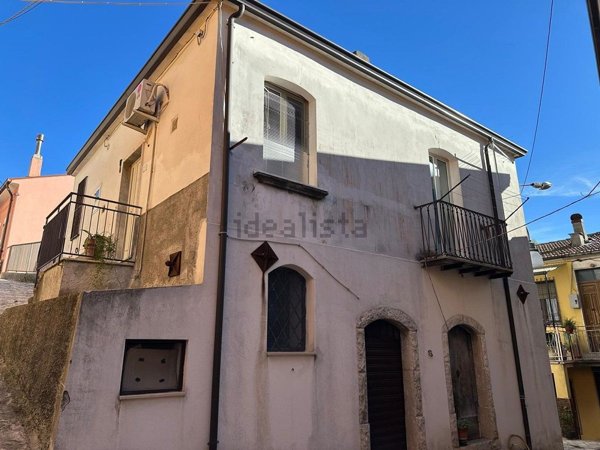 casa semindipendente in vendita a Caposele