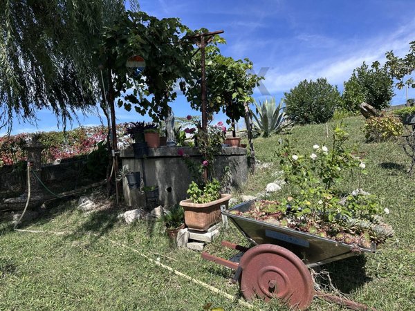 casa indipendente in vendita a Caposele