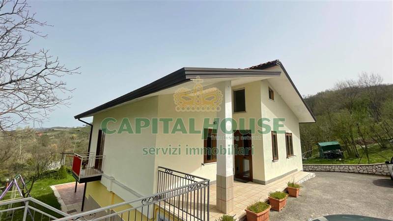 casa indipendente in vendita a Capriglia Irpina