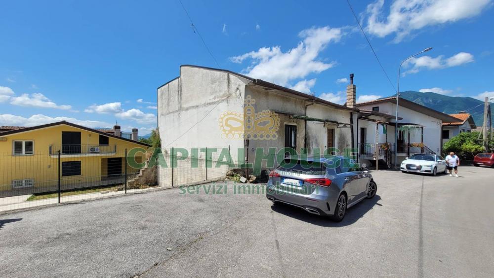 casa indipendente in vendita a Capriglia Irpina