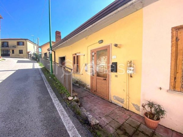 appartamento in vendita a Capriglia Irpina in zona Marzano