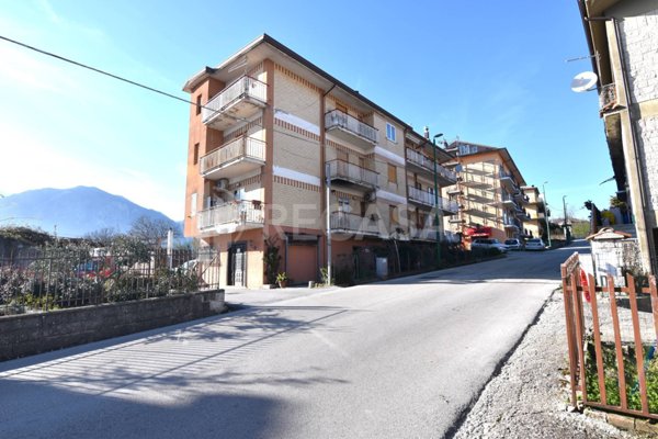 locale commerciale in vendita a Capriglia Irpina