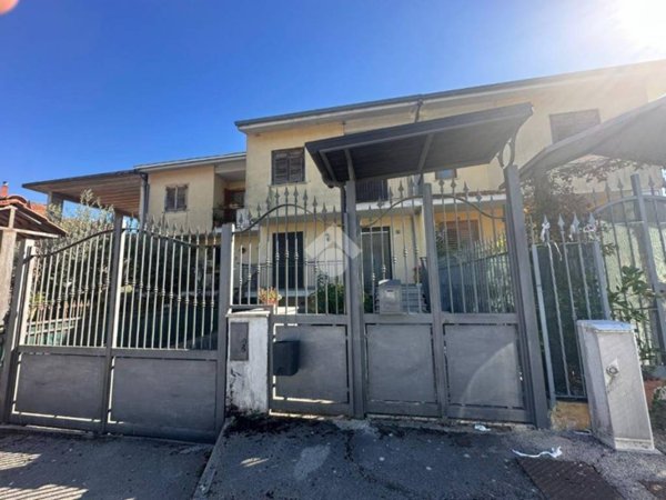 casa indipendente in vendita a Capriglia Irpina in zona San Felice
