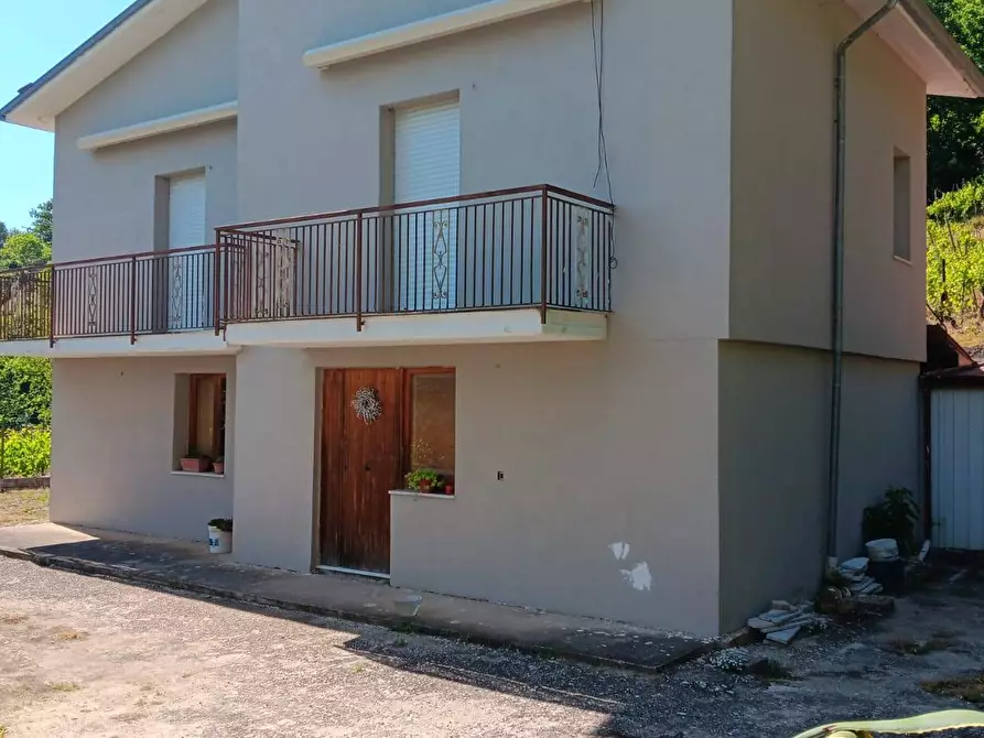 casa indipendente in vendita a Capriglia Irpina