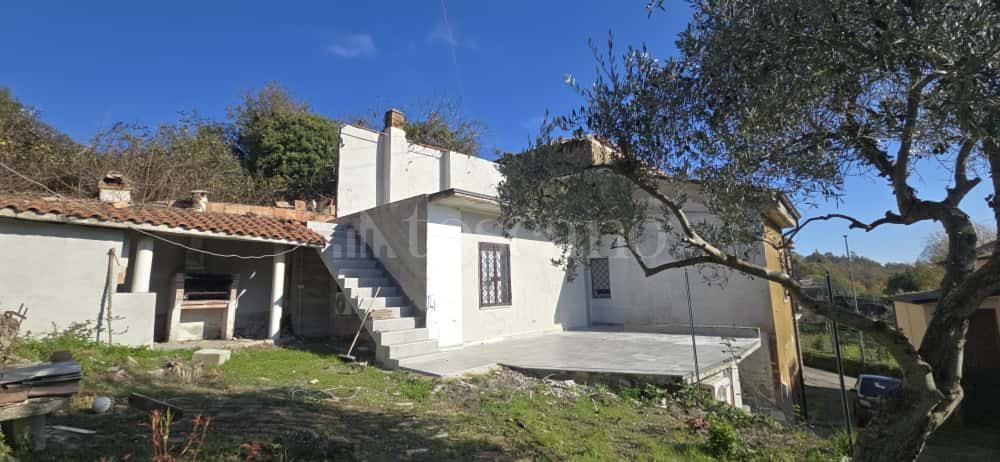 casa indipendente in vendita a Capriglia Irpina