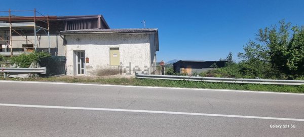 casa indipendente in vendita a Capriglia Irpina
