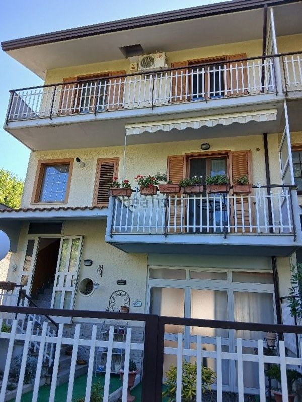 casa indipendente in vendita a Capriglia Irpina