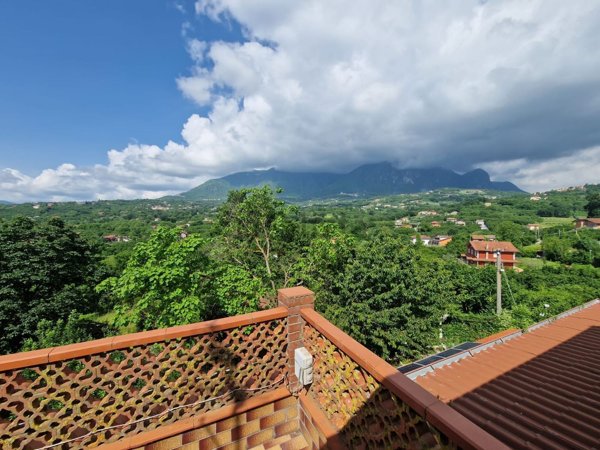 casa indipendente in vendita a Capriglia Irpina