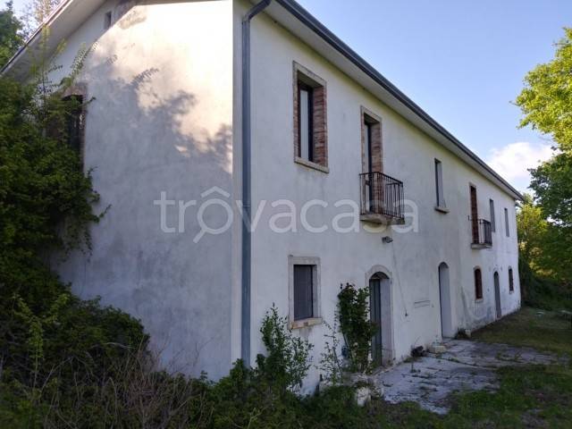 casa indipendente in vendita a Casalbore