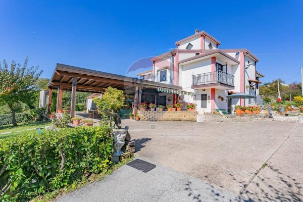 negozio in vendita a Casalbore