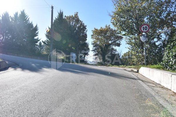 casa indipendente in vendita a Castelfranci