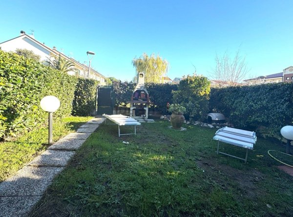 casa indipendente in vendita a Castelvetere sul Calore