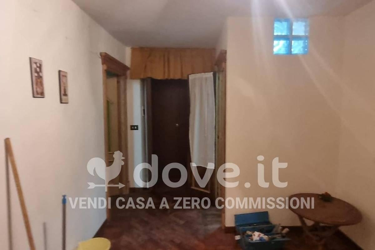 casa indipendente in vendita a Castelvetere sul Calore