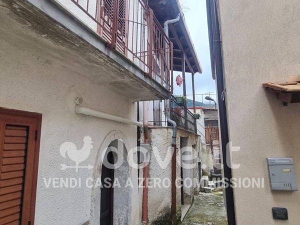 casa indipendente in vendita a Castelvetere sul Calore