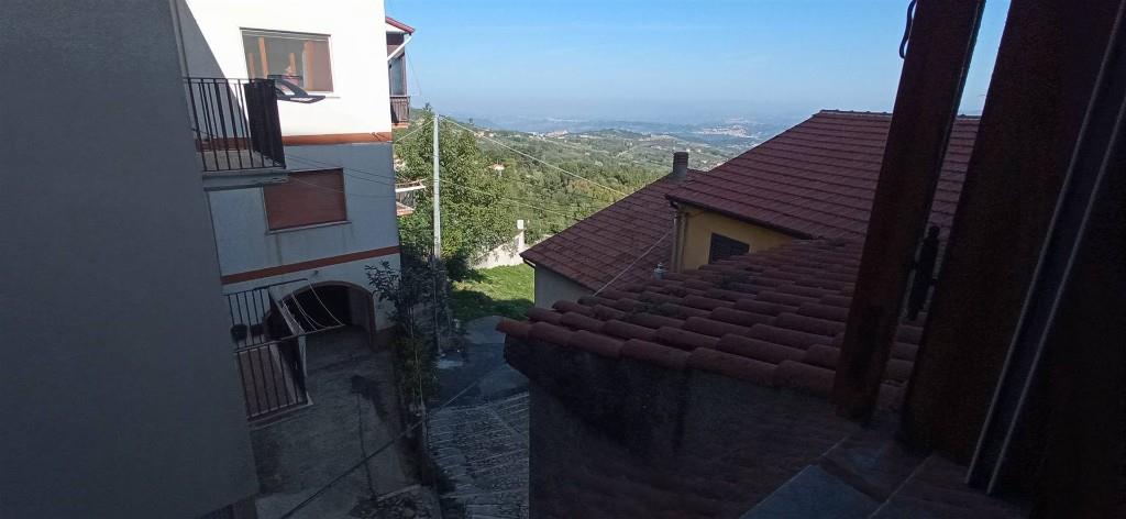 appartamento in vendita a Castelvetere sul Calore