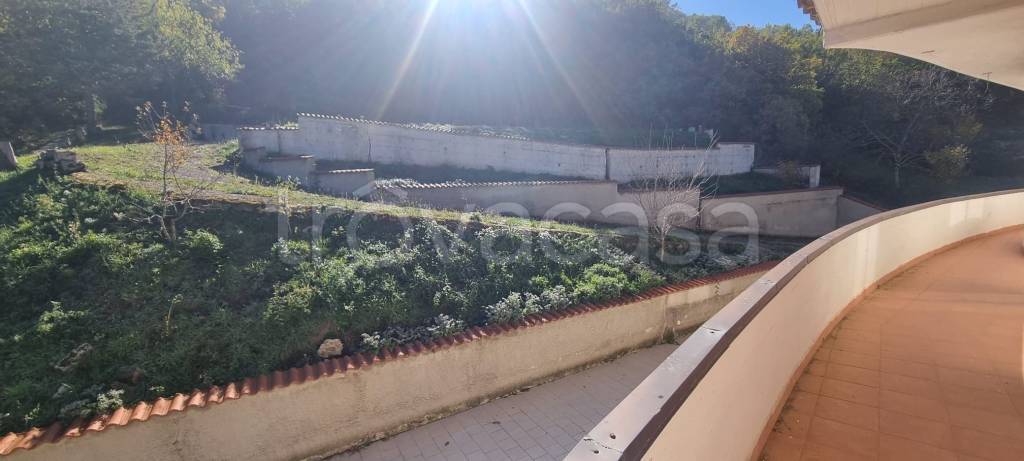 villa in vendita a Castelvetere sul Calore