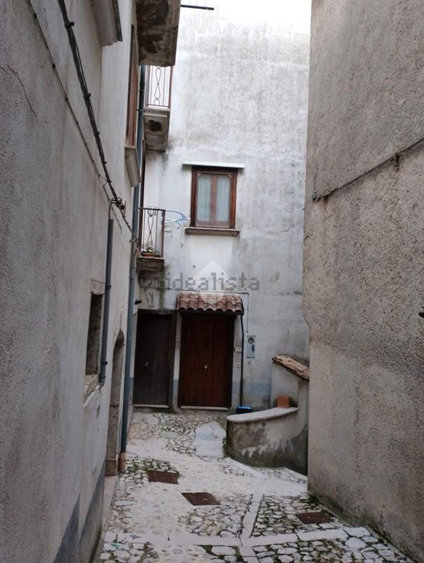 casa semindipendente in vendita a Castelvetere sul Calore